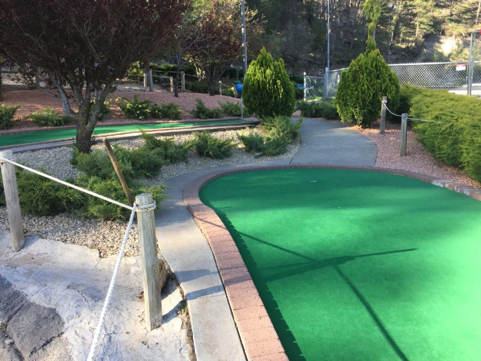 Miniature Golf - FunTrackers Family Park